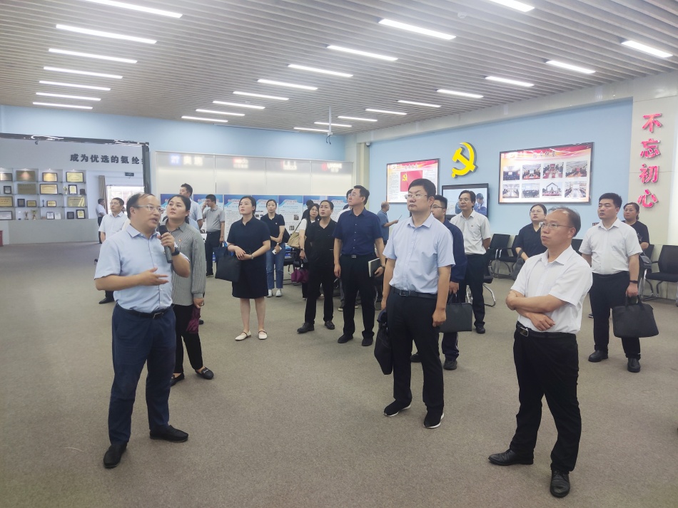 2024年7月17日，市國資委系統(tǒng)在公司開展“三組聯(lián)建”現(xiàn)場(chǎng)觀摩1（公司展廳）_副本